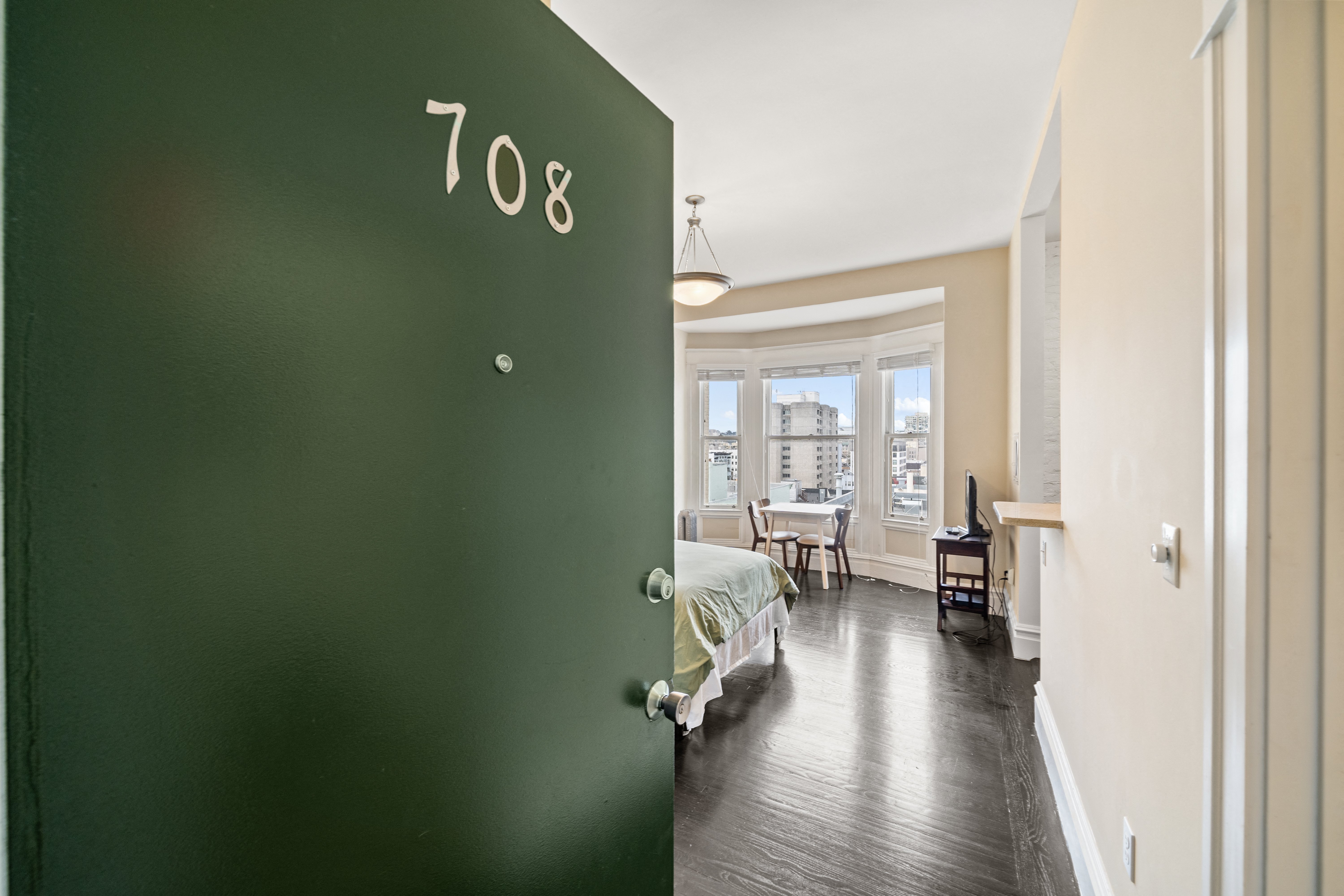 The Cornelia Suites